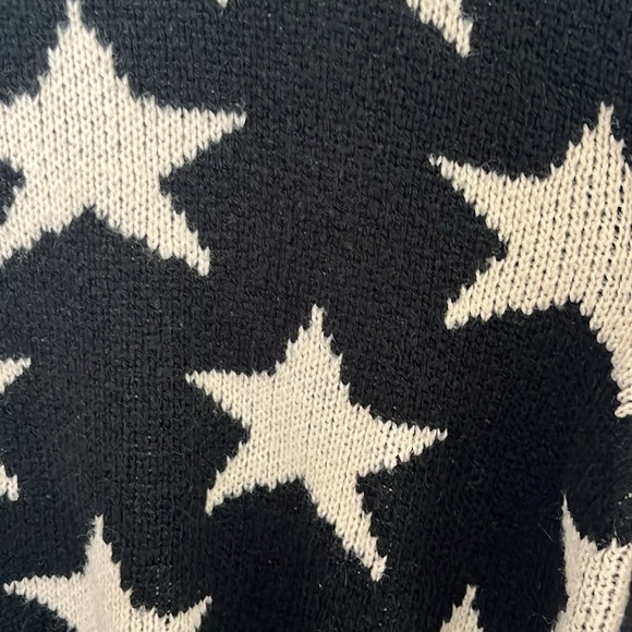 Franki Girls size 12 cropped black sweater with white stars - Picture 2 of 8